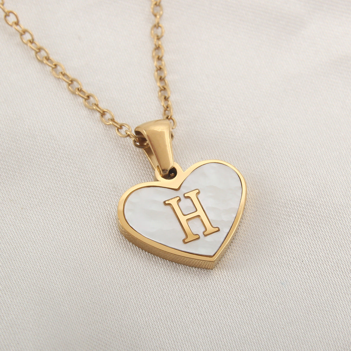 Wholesale Heart Shape Shell Stainless Steel Necklaces